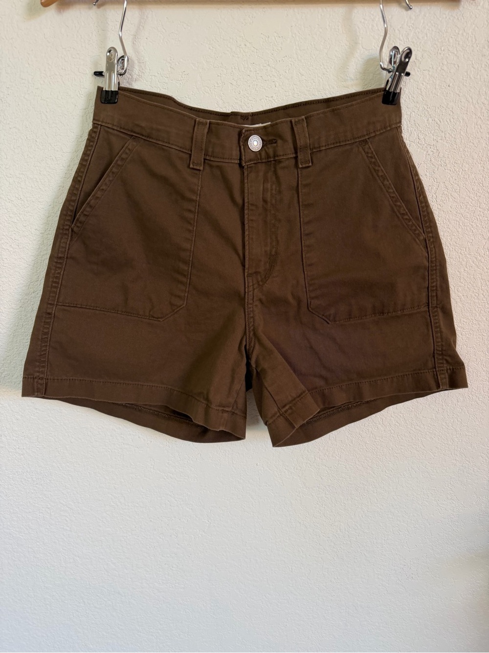 Levi's Women Utility Shorts Brown - Picture 4 of 7
